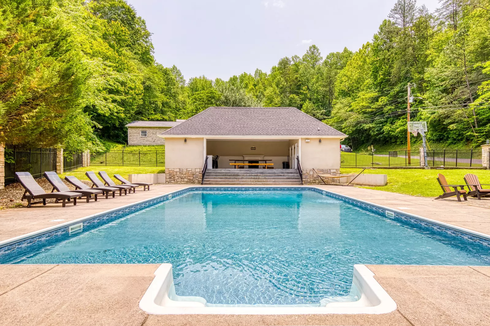 GREAT SMOKY MANSION