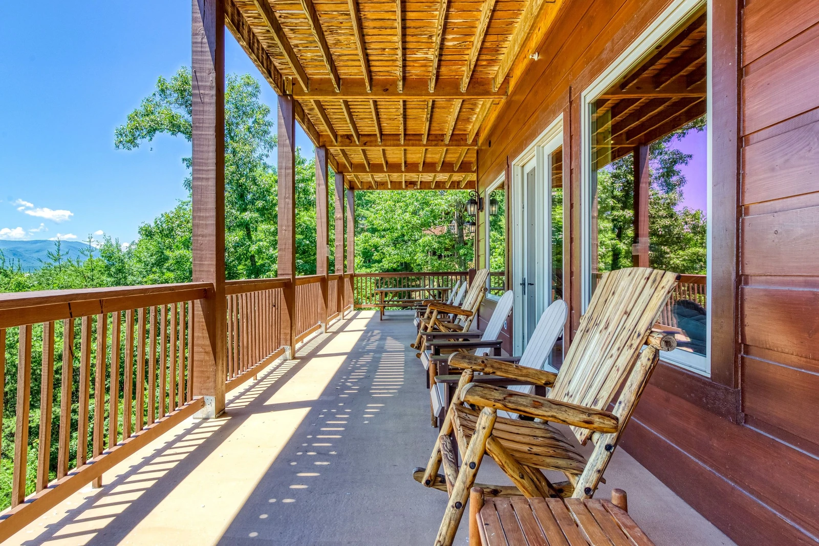 SUMMIT VISTA LODGE