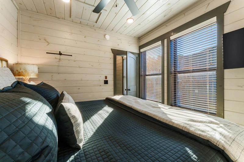 BEAR CREEK LODGE