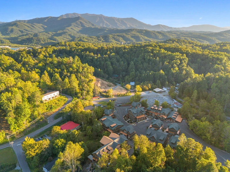 BEAR CREEK LODGE
