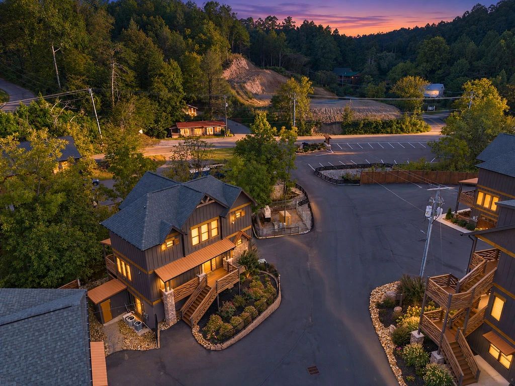 BEAR CREEK LODGE